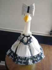 Goose clothes outfit - New York Yankees baseball girl dress for lg 24-27" goose