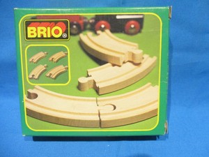 brio curved track
