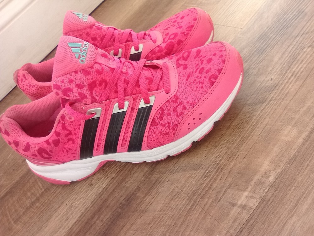 Adida Women's Size 10 Pink/ Fuschia- Pre-Owned (Only worn 2x/Great Condition)