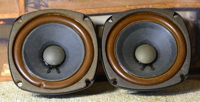 sylvania air suspension speakers