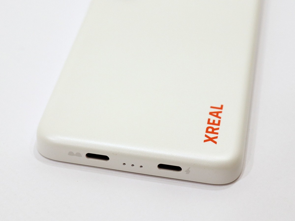 XReal Beam Pro X4000 8GB 256GB WiFi Only White AR Spatial
