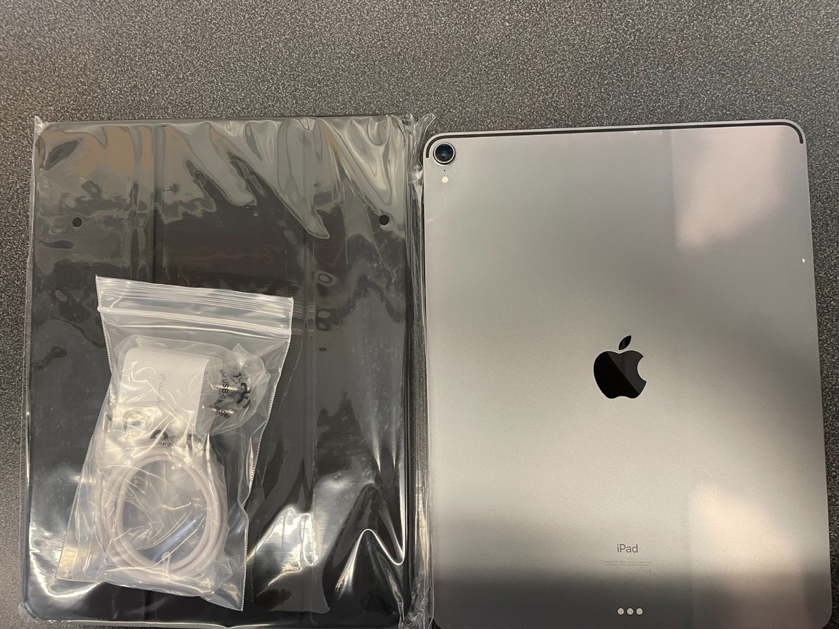 iPad - ipadPro 第3世代 12.9インチ 1TB Wi-Fi SpaceGray Apple iPad Pro 12.9 M1-Chip Wi-Fi 1TB Space Gray MHNM3ZA/A