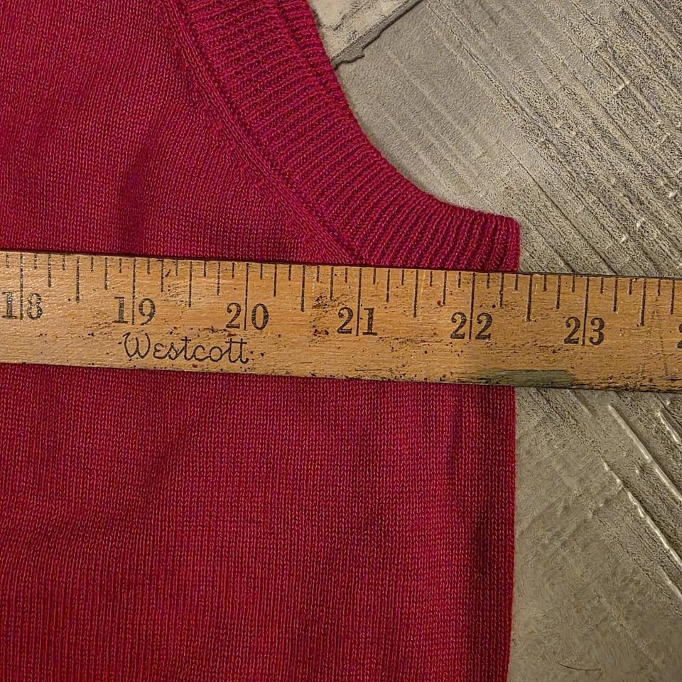 Chaps Men’s XL Sweater Vest Red Cotton Knit V-Neck Preppy Classic Academia Soft  - Image 4 of 4