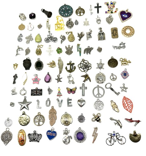 100 New Vintage Pre-owned Charms. Mixed Materials You Get What Is Pictured (G2)