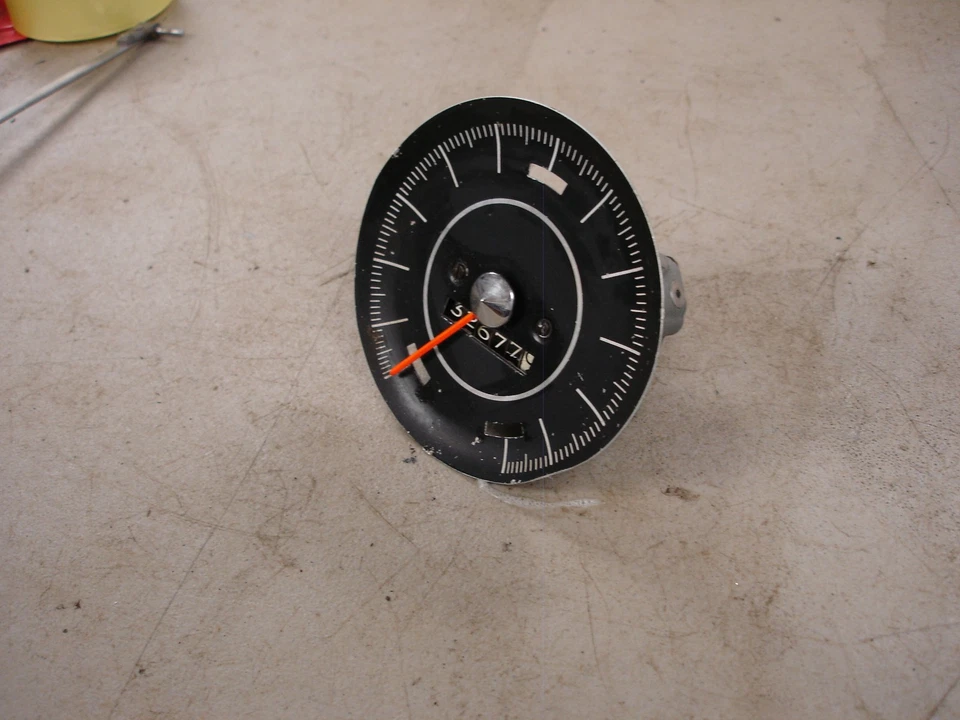 1966 1967 Oldsmobile 442 Cutlass F85 medidor de velocímetro BOM FUNCIONAMENTO 66 67 32K GM - Imagem 2 de 4