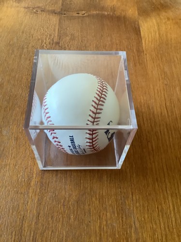 Miguel Tejada Signed Autographed Baseball with Orioles Auth. Seal, #10, MVP 2002 - Picture 6 of 10