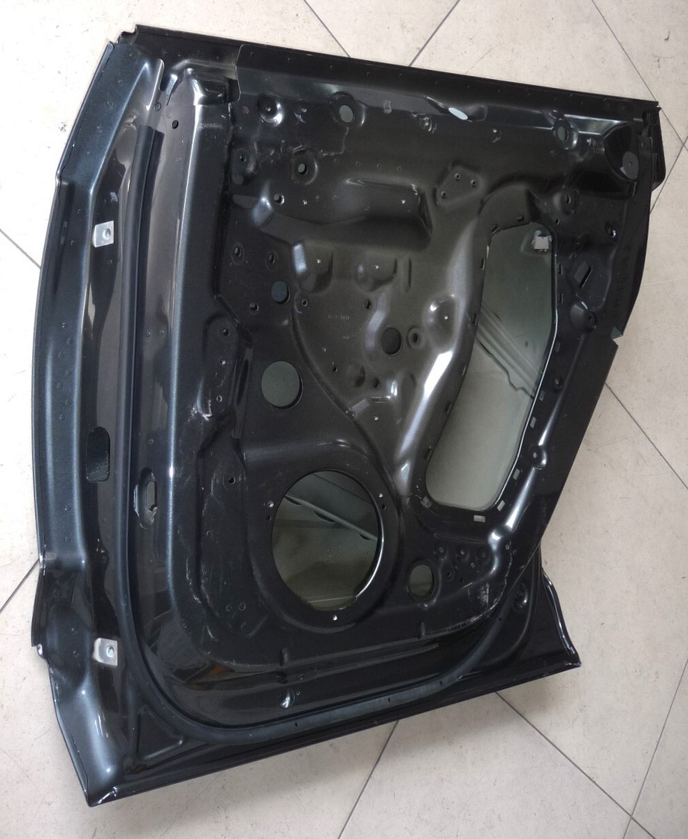 2018-2023 Lamborghini Urus Rear Right Passenger Door Shell