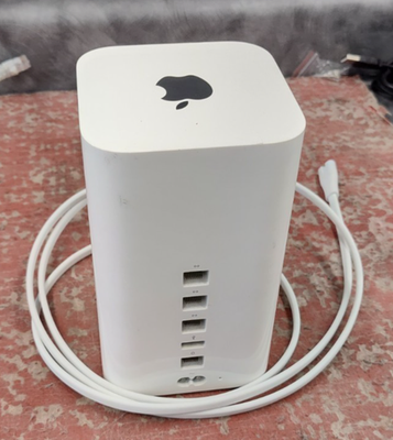 動作OK Apple AirMac Time Capsule 2TB Apple AirPort Time Capsule 2TB (A1521) 5th Gen 802.11ac Wi-Fi