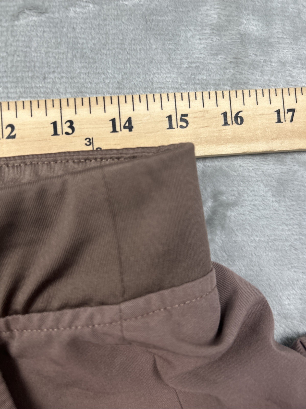 FIGS Technical Collection Medium brown Scrub Set … - image 12