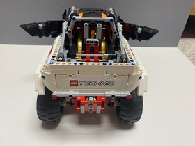 LEGO Technic: Model: Off-Road  4 x 4 Crawler 9398 remote. Power functions.