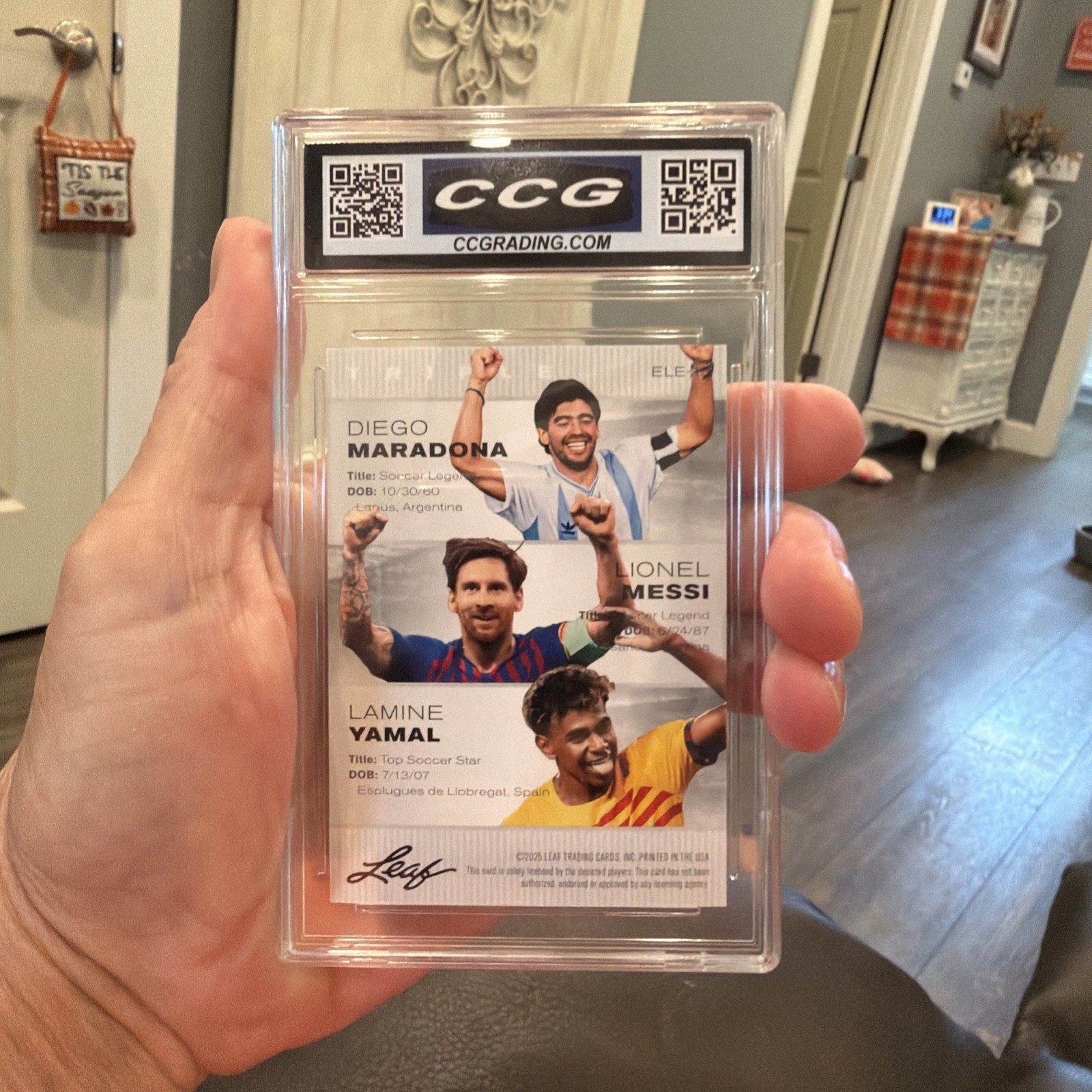 Leaf 2025 Triple Exclusive Legends Edition ELE 15 Maradona Messi Yamal Grade 10 view 4
