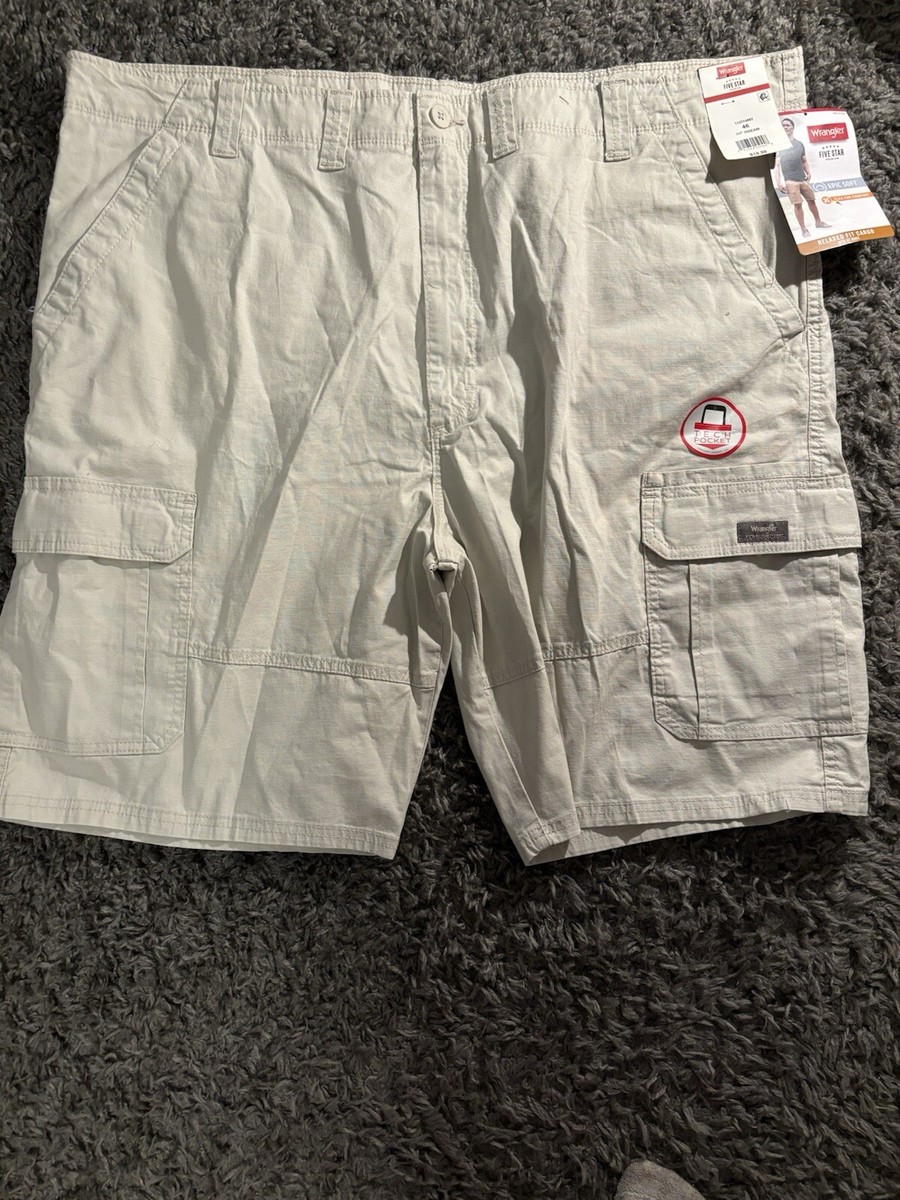 Wrangler Five Star 46 10 Inseam Flex Comfort Relaxed Fit Cargo Hit