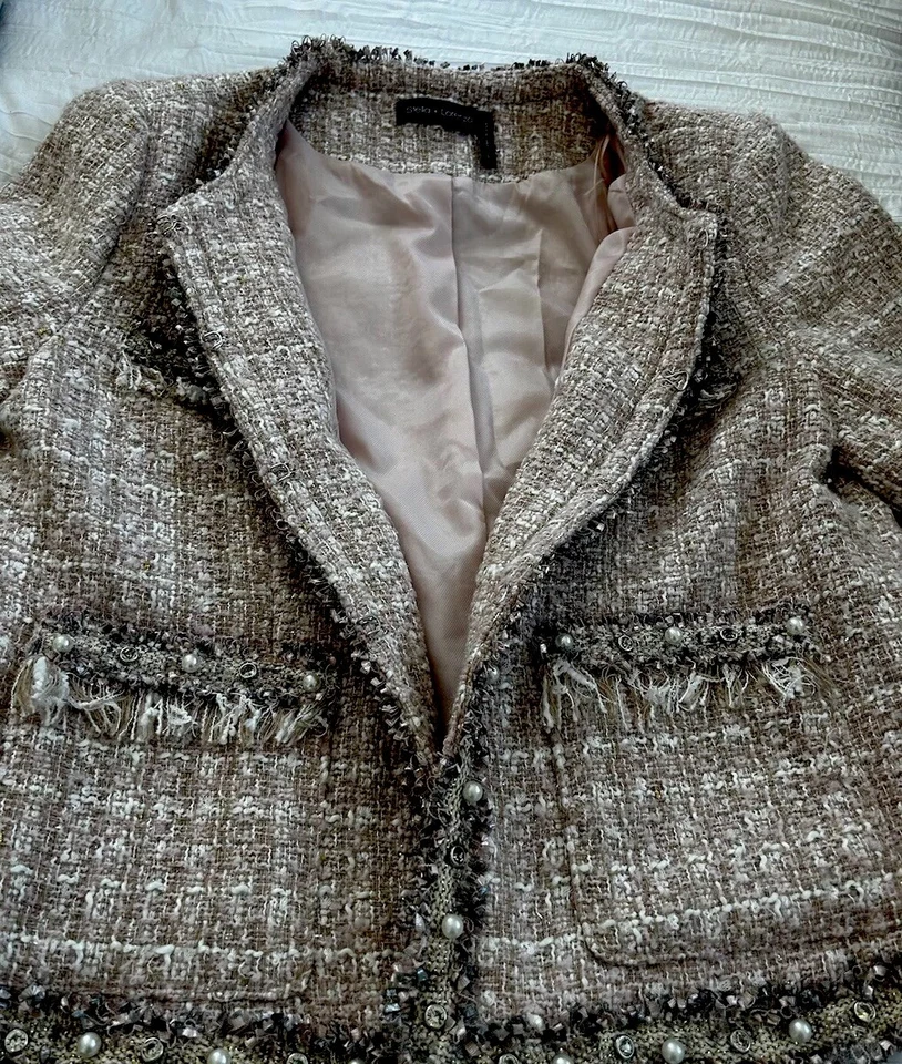 Blazer de tweed Stella + Lorenzo S perlas, pedrería aspecto vintage Foto 3 de 4