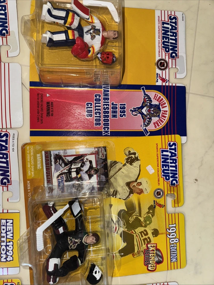 (11) NIB Starting Lineup Hockey Goalies Lot  1999 - Image 2 of 4