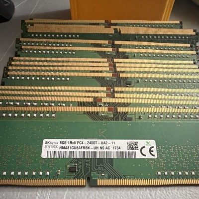 SK hynix 8GB DDR4 2400MHz PC4-2400T UDIMM 288-Pin Non-ECC RAM HMA81GU6AFR8N-UH