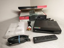 Zenith DTT901 Digital TV Tuner Converter Box - Remote, Manual, A/V Cable DTV (B)
