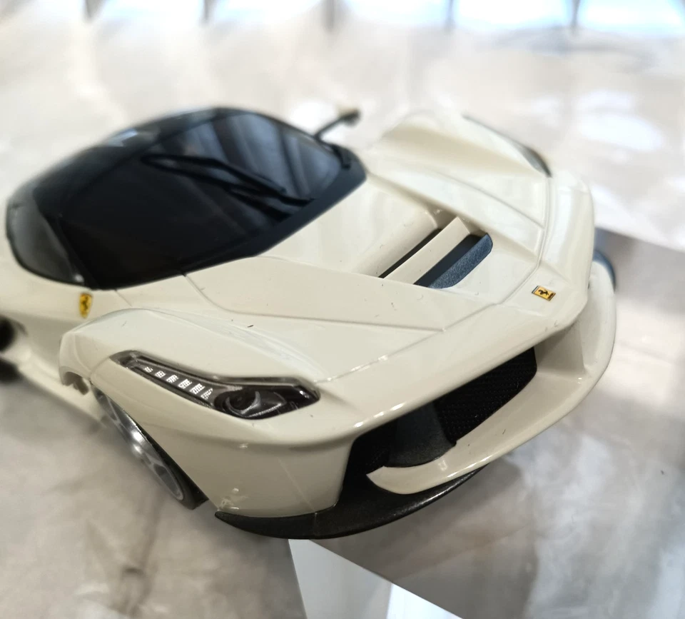 Kyosho Mini-Z MR-03 Chassis & Ferrari Model Body Set ④ - Image 4 of 4