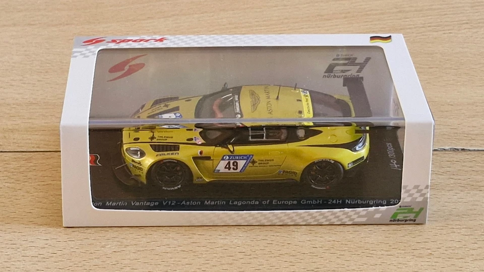 Spark 1:43 Aston Martin Vantage V12 24h Nürburgring 2017 - Bild 3 von 4