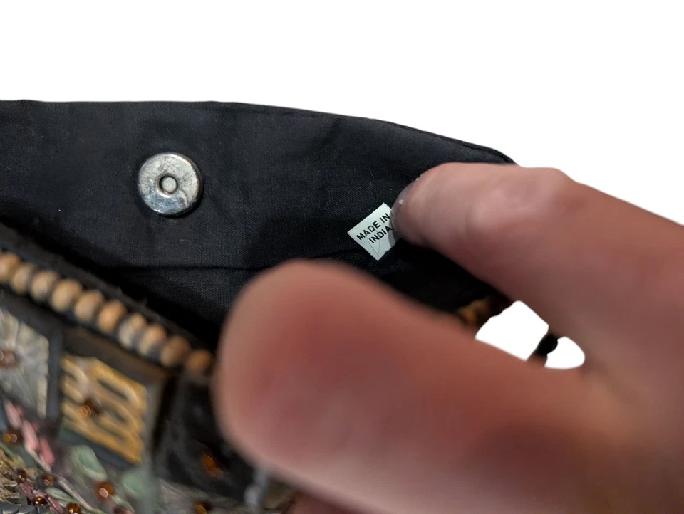 Bolsa vintage com miçangas feita na Índia 7”x7” colorida - Imagem 4 de 4