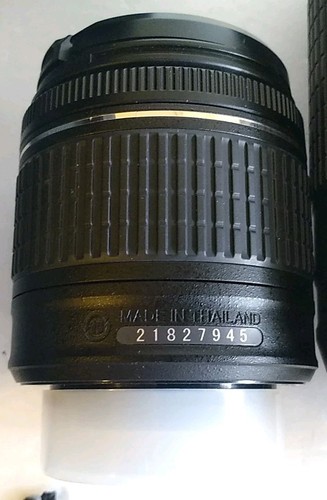 3 Nikon Lenses DX AF-S Nikkor 35mm 1:1.8g, AF-P 70-300 DX ED, AF-P 18-55mm W Bag - Picture 21 of 23