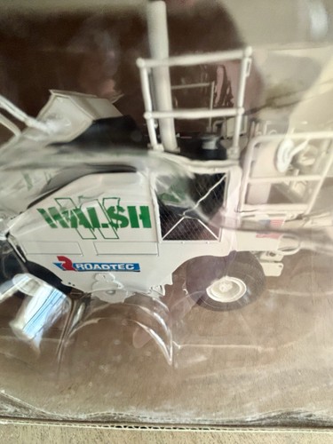 First Gear #59-3267 Walsh Construction Roadtec SB-2500 Shuttle Buggy Diecast New - Picture 14 of 15