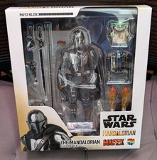 MAFEX 256 STAR WARS THE MANDALORIAN CHROME VERSION by MEDICOM TOY 