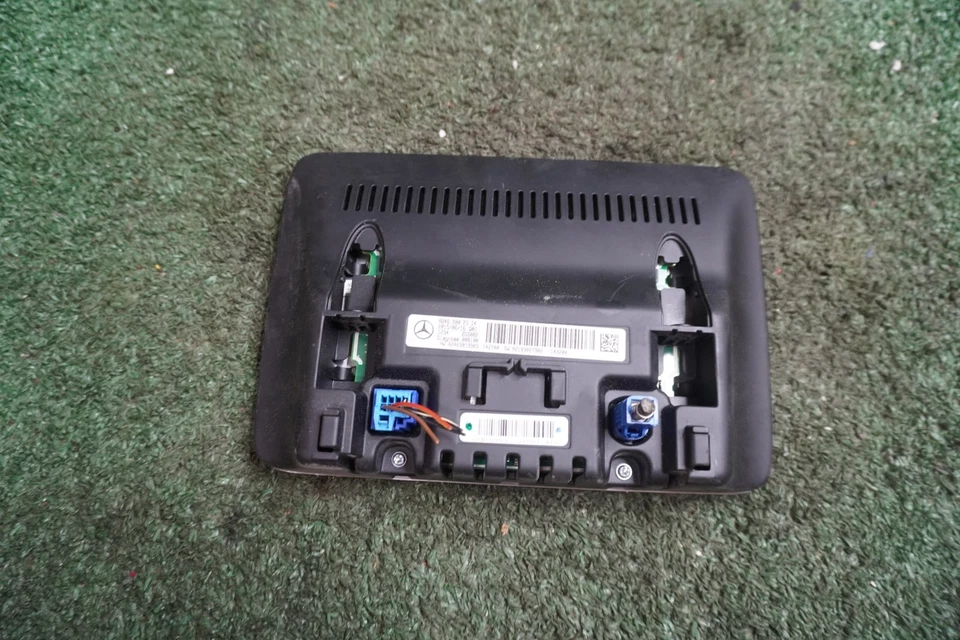 Mercedes Benz Clase CLA250 2015 radio tablero información pantalla OEM A2469007314 Foto 2 de 4