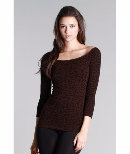 High Quality Leopard Print Scoop Neck Top with 3/4 Sleeves in Brown OS - Picture 3 of 3