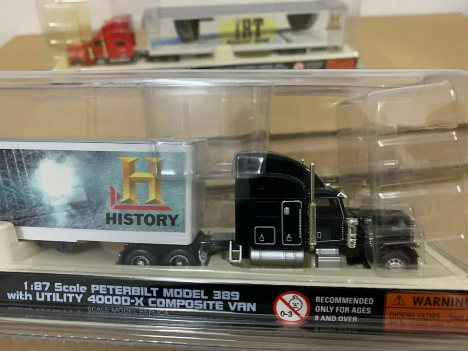 Norscot Peterbilt 389 With Utility 40000-X Composite Van Ice Road Truck 1/87 4ps - Image 4 of 4