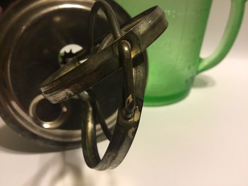 HAZEL ATLAS 4 Cups (1 Qt) Measuring Cup Green Uranium Glass w/ A&J Hand Mixer - Picture 11 of 19