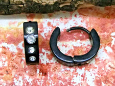 1 Paar Edelstahl Creolen schwarz &Oslash; 14 mm Strass klar Klappcreolen Ohrringe