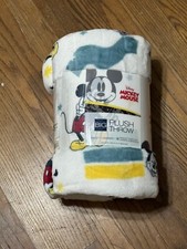Disney Mickey Mouse Plush Throw The Big One Supersoft 5' x 6' Brand New