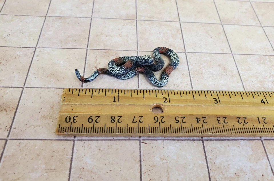 Casa de Muñecas Miniatura Serpiente Anillada Hognose Escala 1:12 Mascota Animal Halcón Minis Foto 4 de 4