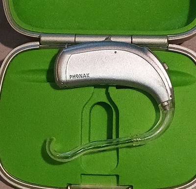 Phonak Naida V90 Up, Used, Tested Working w/ 8packs of P675 Disposable Batterys