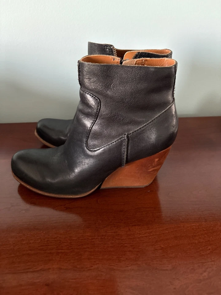 BOTÍN KORK EASY CHANDRA CUERO ELEGANTE BOHO URBANO MINIMALISTA ATEMPORAL 8 1/2 Foto 2 de 4