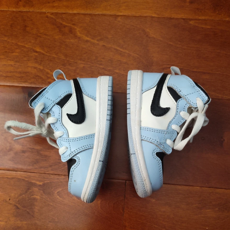 ZAPATOS JORDAN 1 MID SAIL 644507 401 NUEVOS PARA NIÑOS PEQUEÑOS TALLA 6C NIKE DUNKS RAROS Foto 3 de 4