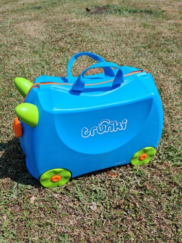 Trunki Terrance blauer Aufsitzkoffer