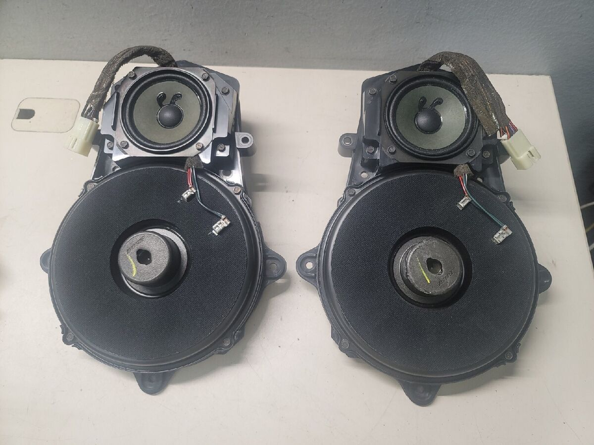 97-04 Corvette C5 BOSE Assembly Front Door Speakers Set 97-04 Corvette C5 BOSE Assembly Front Door Speakers Set