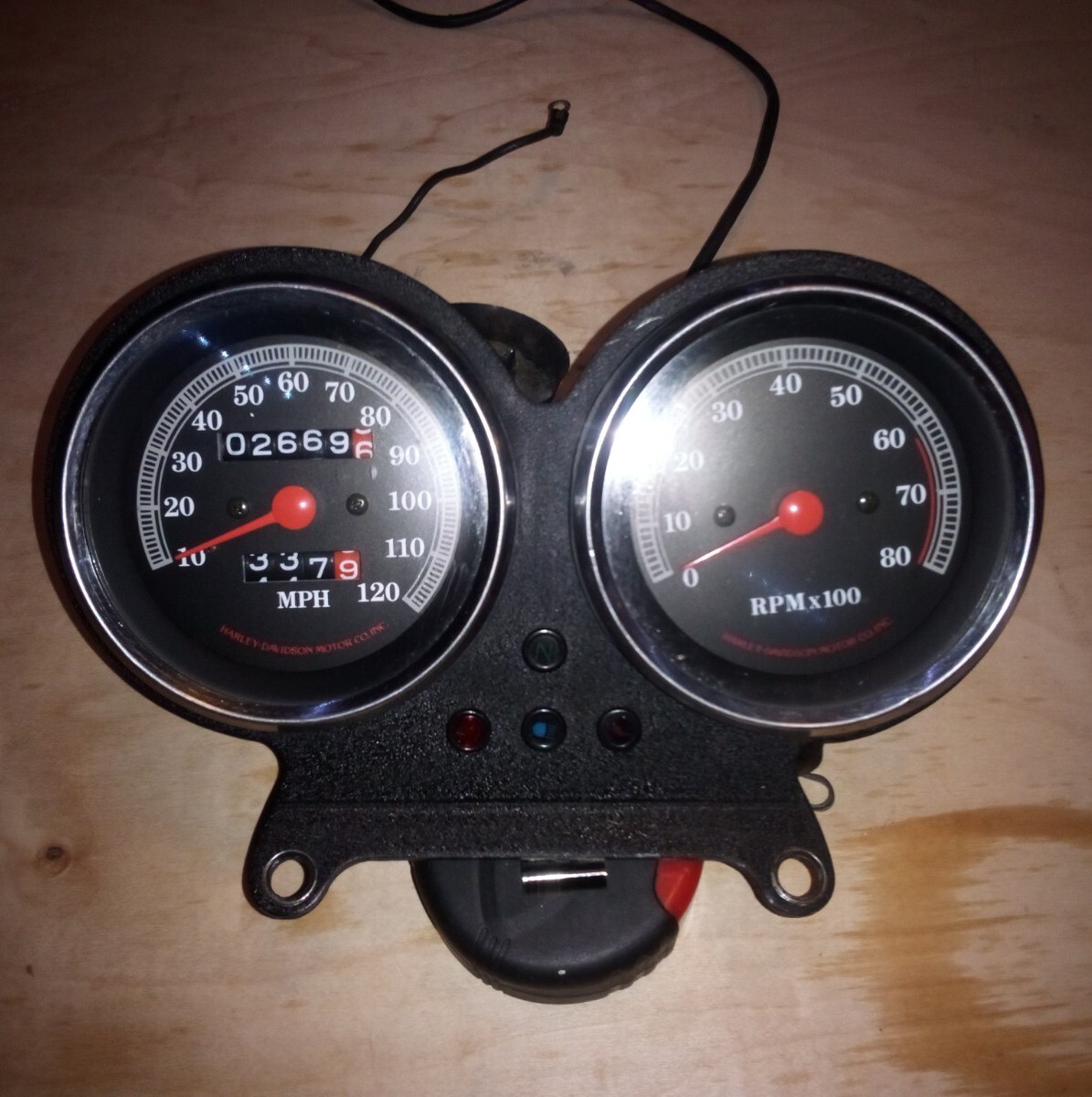 HARLEYDAVIDSON OEM DUAL GAUGES SPEEDO AND TACH FXR DYNA SPORTSTER LOW