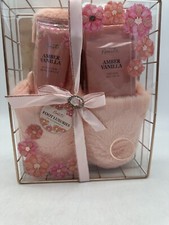 Nannette By Nannette Lapore 3 Piece Foot Pampering Set Slippers Amber Vanilla