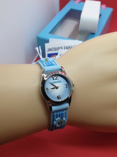 Reloj señora/adolescente jacques farel tono plateado 3atm, cara azul y correa. en su caja. - Imagen 9 de 11