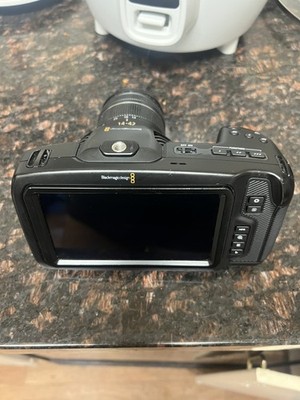 Blackmagic Design Pocket Cinema Camera 4K With Lens