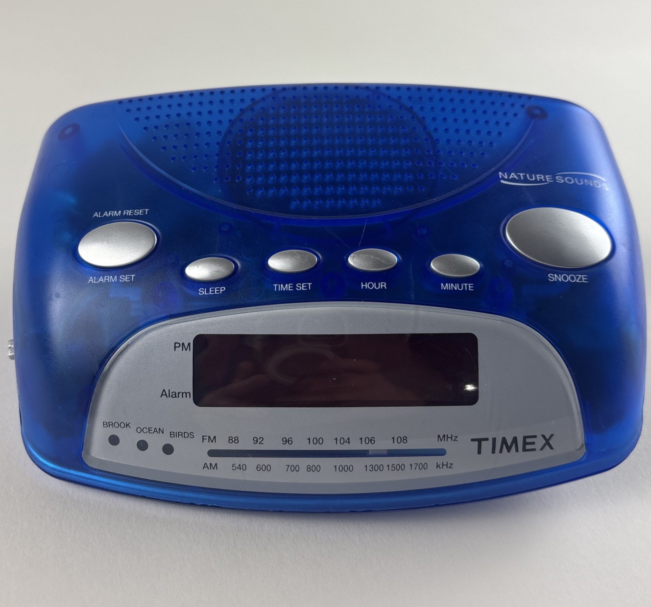 Vintage Timex Blue Nature Sounds Model T 235 L AM/FM Alarm Clock Radio Tested VTG photo