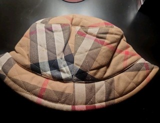 Burberry bucket hat