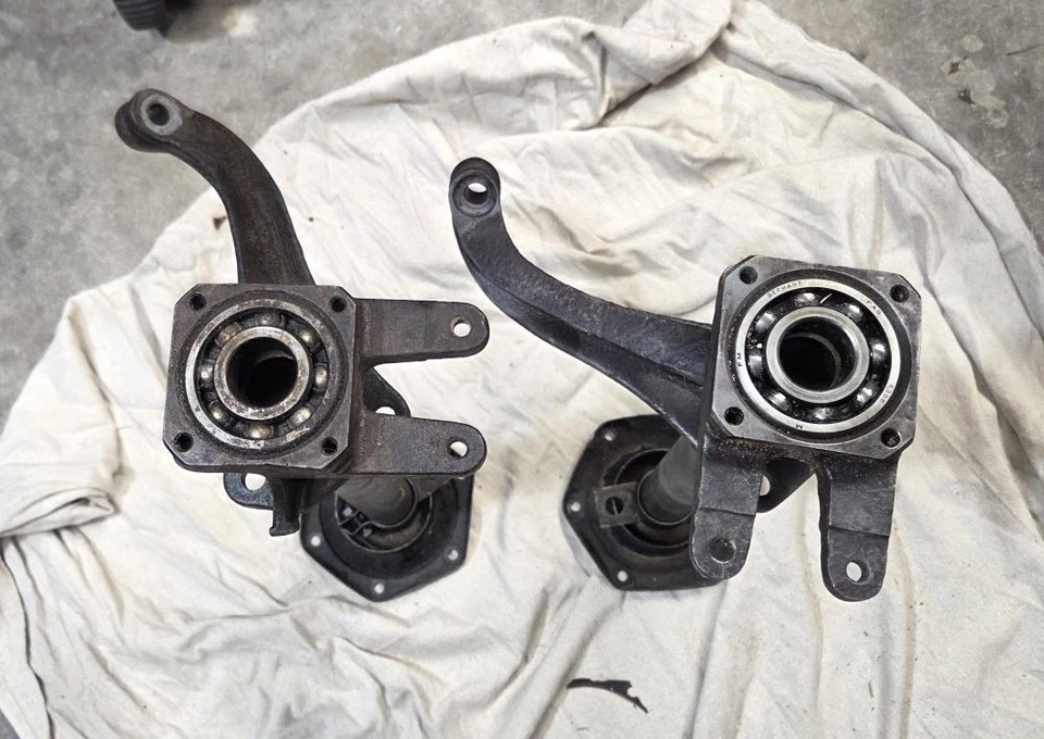 * PORSCHE 356 C / SC ** Tubos de eje trasero de freno de disco (par) izquierda y derecha * Foto 3 de 4