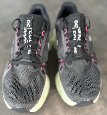 On Cloudsurfer Laufschuhe Grau/Schwarz/Weiß Low Top Textil Schnürung