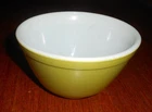 Vintage Pyrex  Avocado Green Glass  (401 - 1 1/2 Pt.) Mixing Bowl- VGC