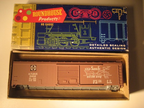 Roundhouse HO Kit #1213 50 pies coche caja puerta única, Santa Fe | Zustand: New