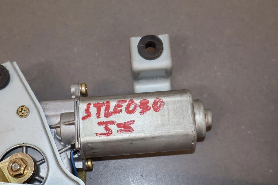 Motor y transmisión limpiaparabrisas trasero Lexus LX450 96-98 *probado* Foto 2 de 4