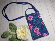 Bamboo Trading Co. Mahalo Blue Tropical Floral Beaded Crossbody Phone Club Bag